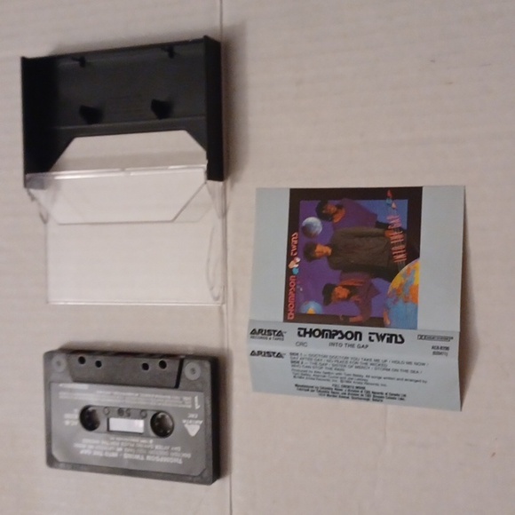 4/$30 Thompson Twins - Into The Gap Casette Tape - Picture 3 of 5